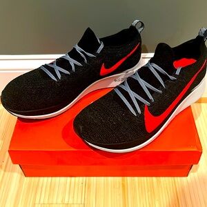 Nike Zoom Fly Flyknit Black Bright Crimson Size 10.5